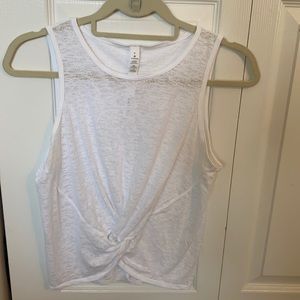 Cropped lulu workout top
